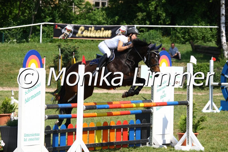 105M3548_Araxa T_Spring_L_e_Sonnefeld_2011.JPG